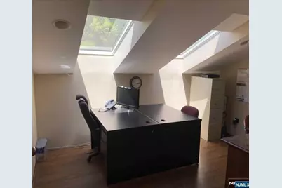 6-20 Plaza Road 2D #2D, Fair Lawn, NJ 07410 - Photo 2