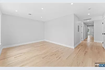 136 N 17th, East Orange, NJ 07017 - Photo 12