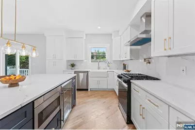 136 N 17th, East Orange, NJ 07017 - Photo 8