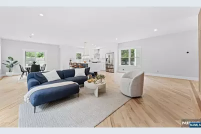 136 N 17th, East Orange, NJ 07017 - Photo 6