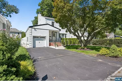 25 Swan, Livingston, NJ 07039 - Photo 2
