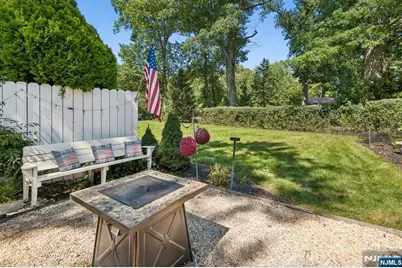 25 Swan, Livingston, NJ 07039 - Photo 34