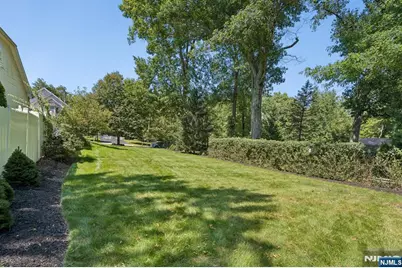25 Swan, Livingston, NJ 07039 - Photo 36