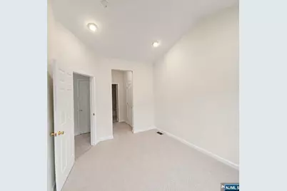 10 Devonshire Drive 141 #141, Clifton, NJ 07013 - Photo 18