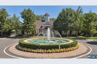 10 Devonshire Drive 141 #141, Clifton, NJ 07013 - Photo 4