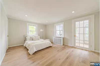 933 Maple Avenue, Ridgefield, NJ 07657 - Photo 22