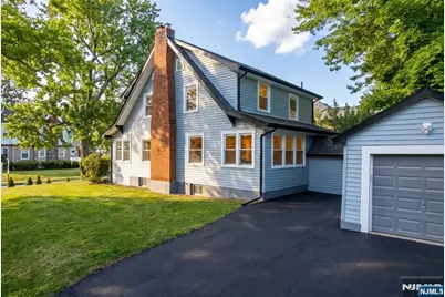 933 Maple Avenue, Ridgefield, NJ 07657 - Photo 4