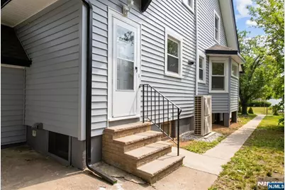 933 Maple Avenue, Ridgefield, NJ 07657 - Photo 8
