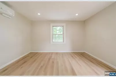 933 Maple Avenue, Ridgefield, NJ 07657 - Photo 28