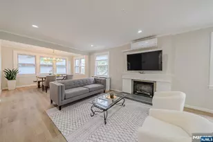 933 Maple Ave, Ridgefield, NJ 07657 - Photo 14