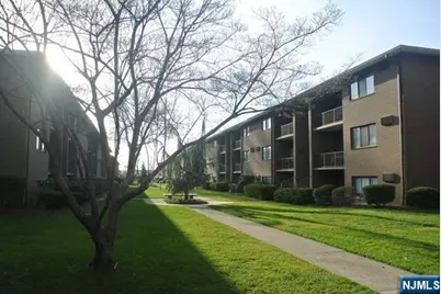 470 Liberty Street 202A #202A, Little Ferry, NJ 07643 - Photo 2