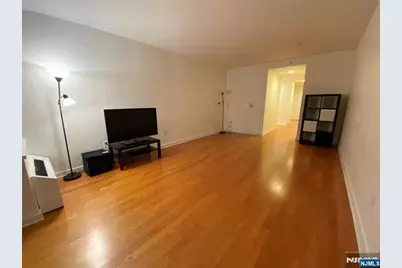 617 Hudson Park 617 #617, Edgewater, NJ 07020 - Photo 4