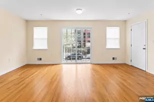 453-455 Washington Street 2, Newark, NJ 07102 - Photo 1