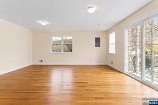 453-455 Washington Street 2, Newark, NJ 07102 - Photo 2