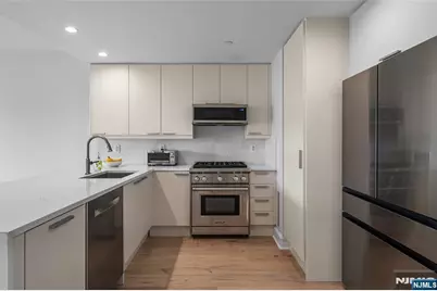 8100 River Road 908 #908, North Bergen, NJ 07047 - Photo 6