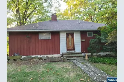 536 Nordhoff Drive, Leonia, NJ 07605 - Photo 1
