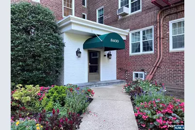 8400 Boulevard East, North Bergen, NJ 07047 - Photo 4