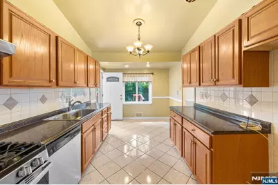 39 Hastings Road, Old Bridge Township, NJ 08857 - Photo 20