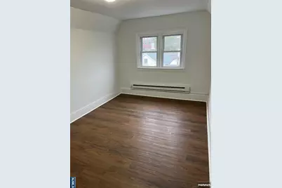 12 Quincy Street 4 #4, Passaic, NJ 07055 - Photo 2