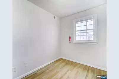 762 Summer Avenue, Newark, NJ 07104 - Photo 4