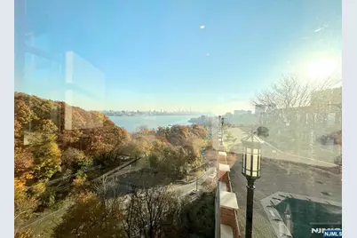 [Address not provided], Fort Lee, NJ 07024 - Photo 14