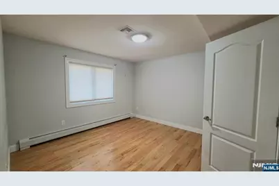 750 E Edgewater Avenue 1st Fl #1st FL, Ridgefield, NJ 07657 - Photo 10