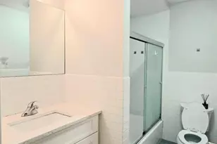 750 E Edgewater Ave 1st Fl, Ridgefield, NJ 07657 - Photo 6