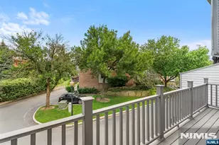 479 Undercliff Ave, Edgewater, NJ 07020 - Photo 6