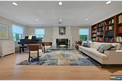 626 Sunderland Road, Teaneck Township, NJ 07666 - Photo 8