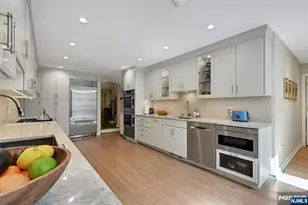 626 Sunderland Rd, Teaneck Township, NJ 07666 - Photo 16