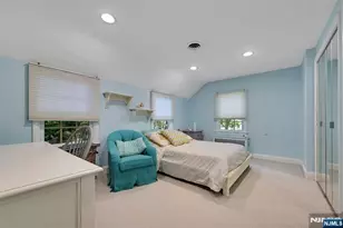 626 Sunderland Rd, Teaneck Township, NJ 07666 - Photo 26