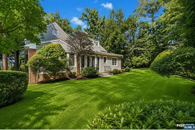 626 Sunderland Road, Teaneck Township, NJ 07666 - Photo 36