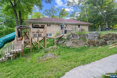 20 Bunn Road, Hamburg, NJ 07419 - Photo 32