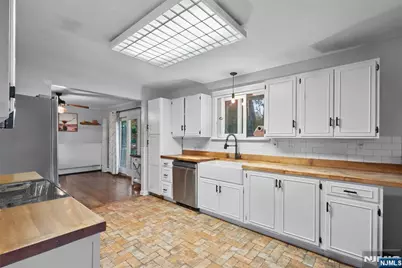 20 Bunn Road, Hamburg, NJ 07419 - Photo 12