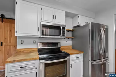 20 Bunn Road, Hamburg, NJ 07419 - Photo 10