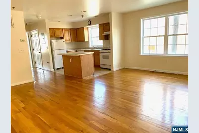 231 Jersey Street 1st &amp; Ground #1st &amp; Ground, Harrison, NJ 07029 - Photo 2