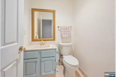 191 Yorktowne Court 191B #191B, Washington Township, NJ 07676 - Photo 14