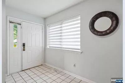191 Yorktowne Court 191B #191B, Washington Township, NJ 07676 - Photo 6
