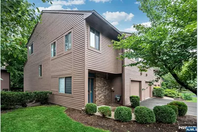 191 Yorktowne Court 191B #191B, Washington Township, NJ 07676 - Photo 2