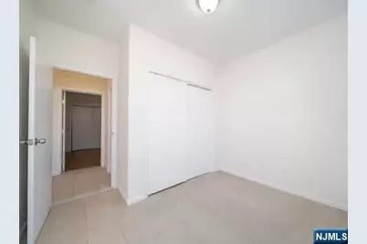 613 Ridge Road 2R #2R, Lyndhurst Township, NJ 07071 - Photo 8