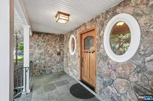74 Lakeshore Dr, Oakland, NJ 07436 - Photo 4