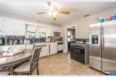 73 Buschmann Avenue, Haledon, NJ 07508 - Photo 6