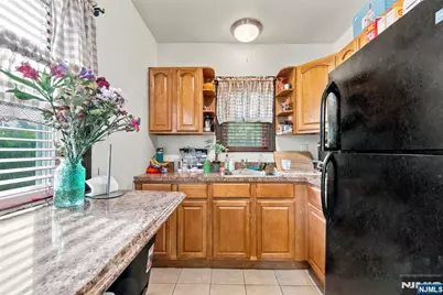 44 Vanderbeck Place, Hackensack, NJ 07601 - Photo 36