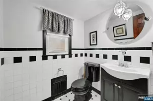 1000 Alpine Dr, Teaneck Township, NJ 07666 - Photo 10