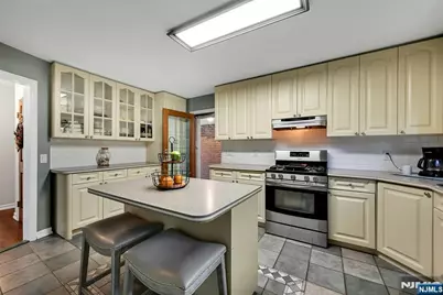 1000 Alpine Drive, Teaneck Township, NJ 07666 - Photo 16