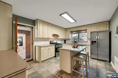 1000 Alpine Drive, Teaneck Township, NJ 07666 - Photo 14