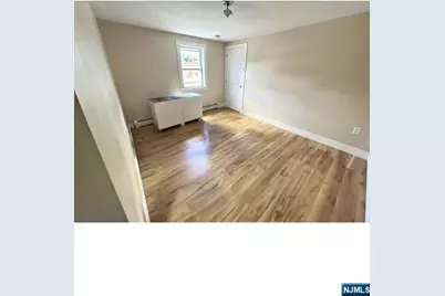 357 River Drive, Garfield, NJ 07026 - Photo 6