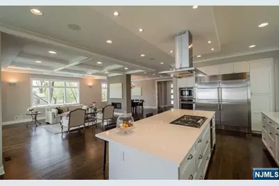 51 Phelps Avenue, Cresskill, NJ 07626 - Photo 2