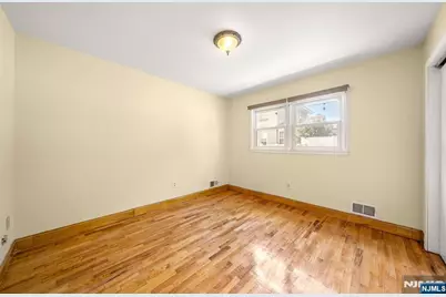 241 Union Avenue, Rutherford, NJ 07070 - Photo 12