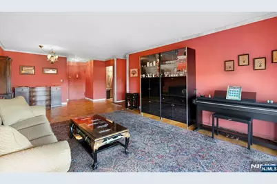 2100 Linwood Avenue 6C #6C, Fort Lee, NJ 07024 - Photo 8